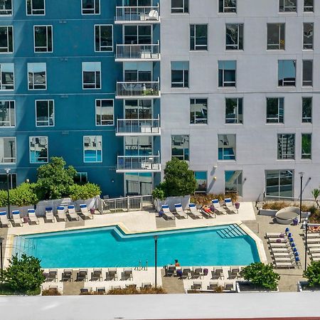 Luxury 1 Bedroom With Den Downtown Tampa Apt - City Views, Rooftop Pool, Workspace Exterior photo