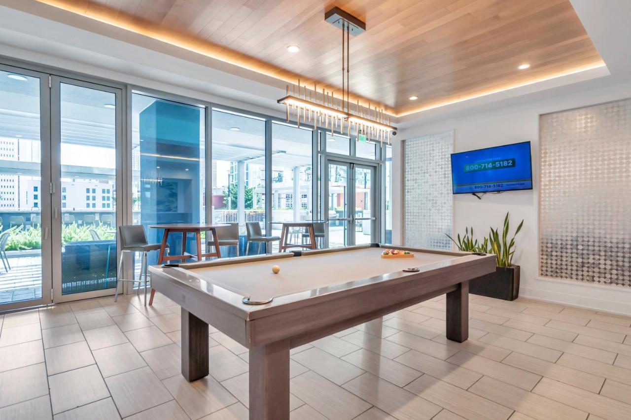 Luxury 1 Bedroom With Den Downtown Tampa Apt - City Views, Rooftop Pool, Workspace Exterior photo