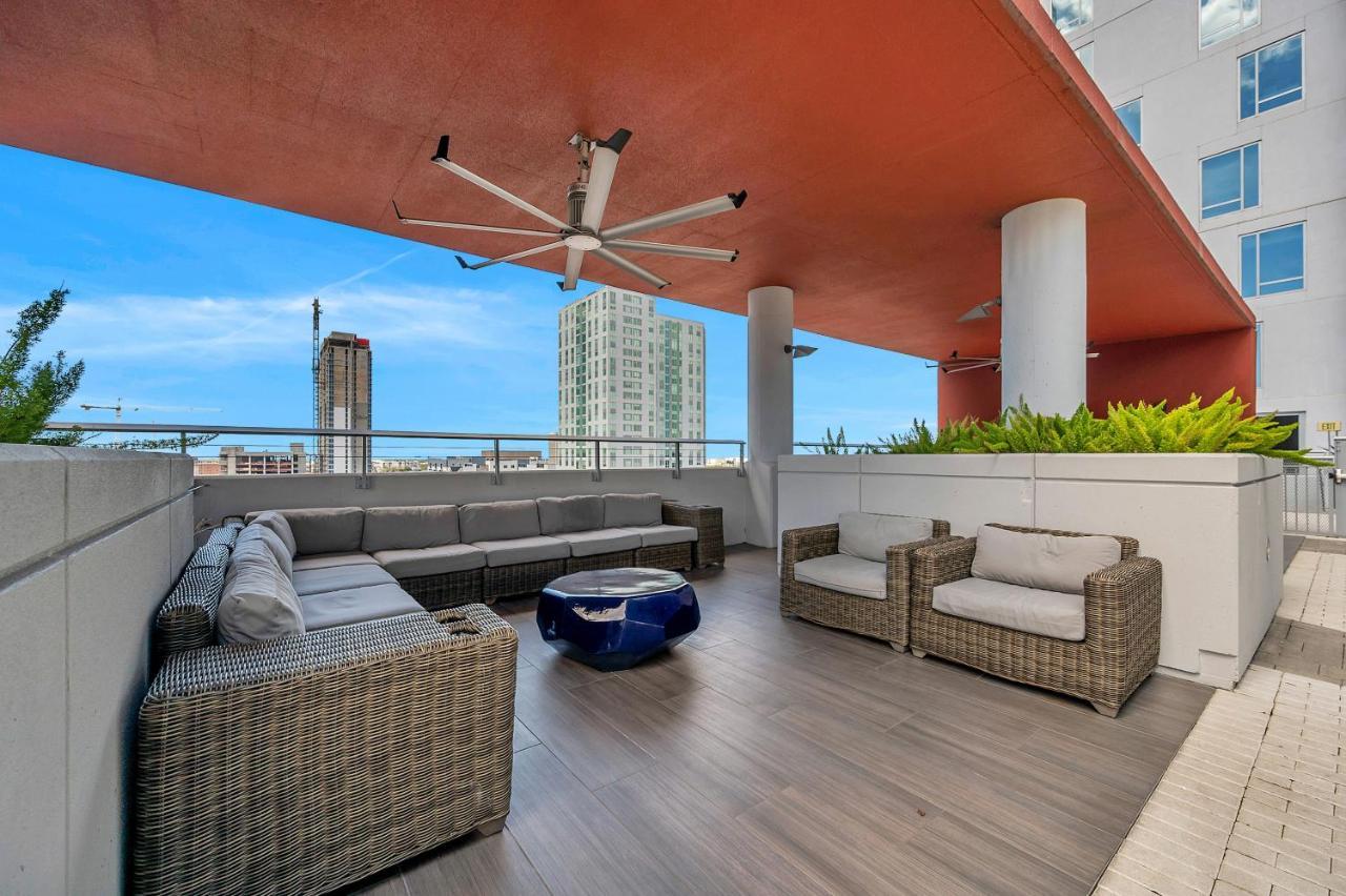 Luxury 1 Bedroom With Den Downtown Tampa Apt - City Views, Rooftop Pool, Workspace Exterior photo
