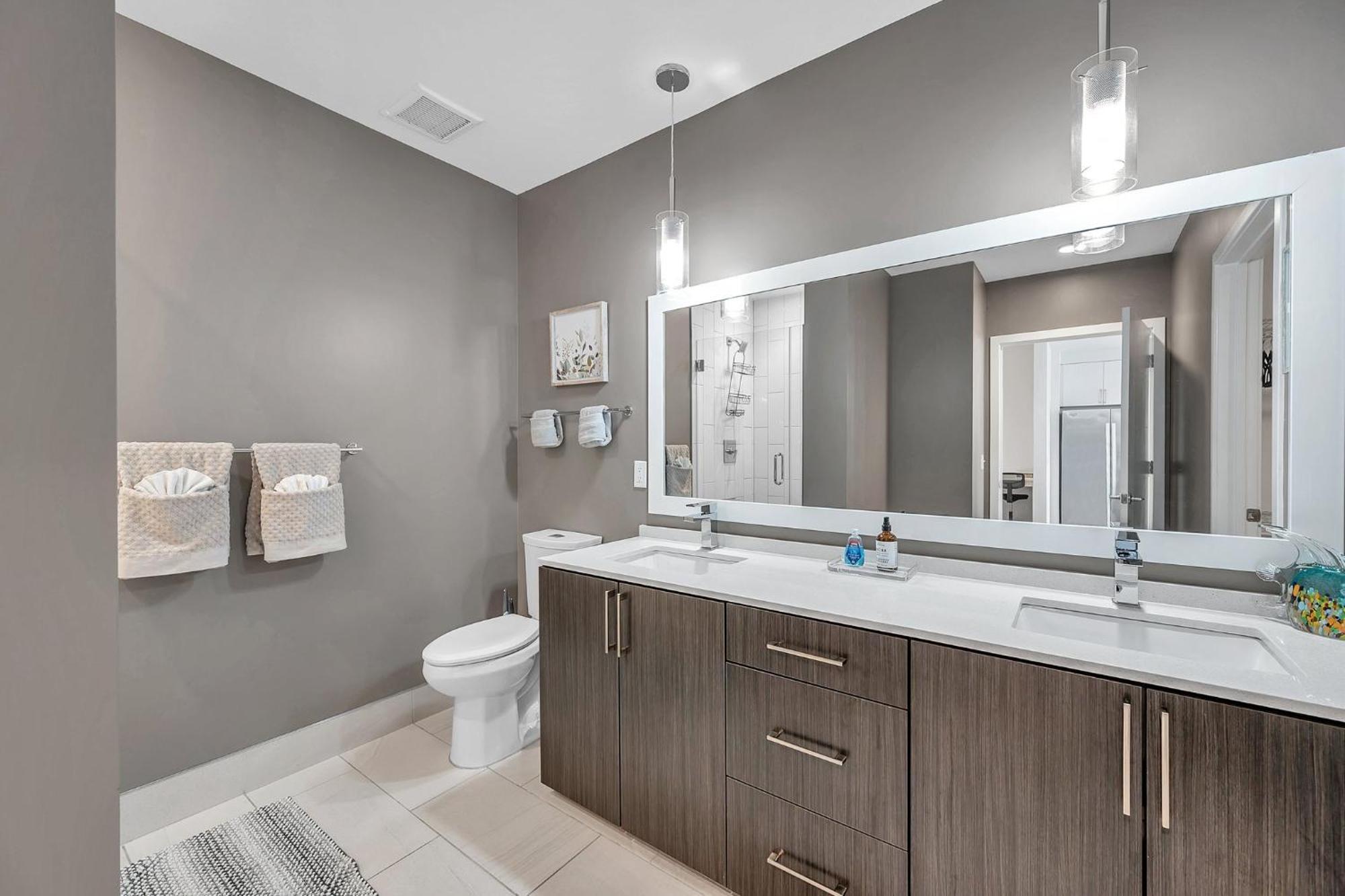 Luxury 1 Bedroom With Den Downtown Tampa Apt - City Views, Rooftop Pool, Workspace Exterior photo